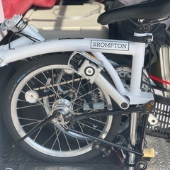 ブロンプトン　折りたたみ　自転車の画像