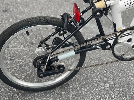 ブロンプトン　折りたたみ　自転車