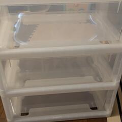 プラスチックケース　引き出し　三段チェスト　タンスの画像
