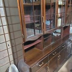 本棚　食器棚　②