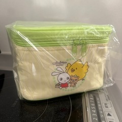 ランチボックスとコップ4つ入り　セットの画像