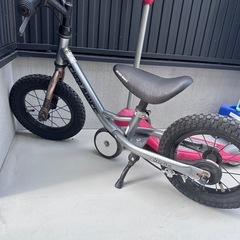足蹴りバイク キックボード
