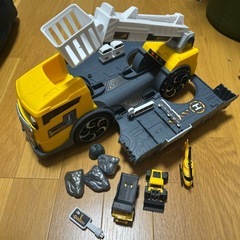 車のおもちゃの画像