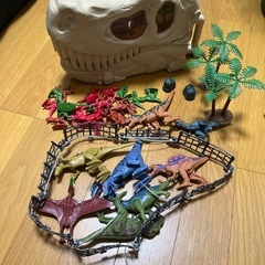 恐竜のおもちゃの画像