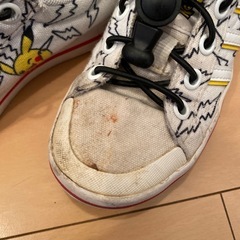 adidas ピカチュウ スニーカー 17cm の画像