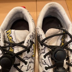 adidas ピカチュウ スニーカー 17cm の画像