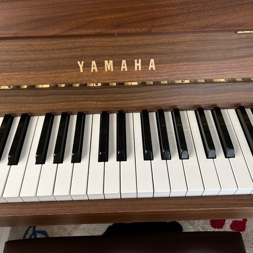 YAMAHA アップライトピアノ　木目