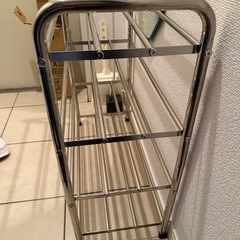 ４段ラックの画像