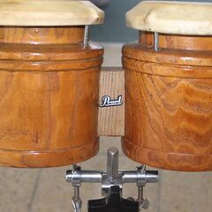 pearl・ボンゴ/ スタンド付き（オマケでマラカスをお付けします