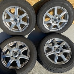 スタッドレスタイヤ  195/65R15の画像