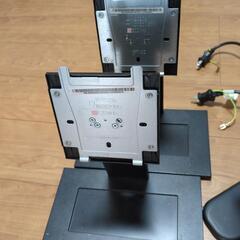 DELL ディスプレイ E2211Hb 2台 スタンド付きの画像
