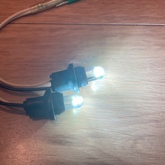 ガラスシェル T10 Cob LED ホワイト ポジション ナンバー灯 車 バイク カスタムの画像