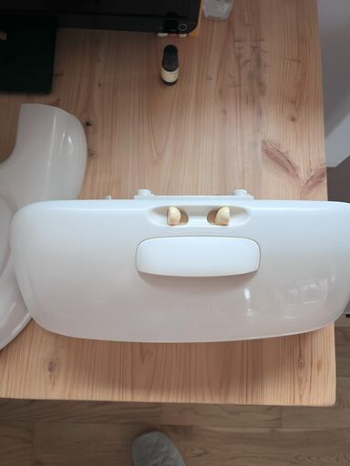 combiコンビ　電動ハイローチェア