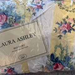 クイーンサイズ　ローラアシュレイ　ベッドスカートの画像