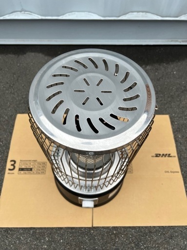 【美品】 電気ストーブ Mellro HT2021 22年製 6〜8畳　転倒時電源OFF家電【中古】 電気ストーブ Mellro HT2021 22年製 6～8畳 転倒時電源OFF家電 (T-2