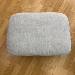 スツール　オットマン　ソファの画像