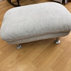 スツール　オットマン　ソファの画像