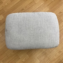 スツール　オットマン　ソファの画像