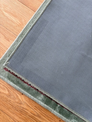 美品！LOWYAラグ　200&times;250