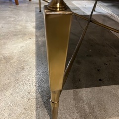 おしゃれな大理石テーブル　ソファとの相性抜群　の画像