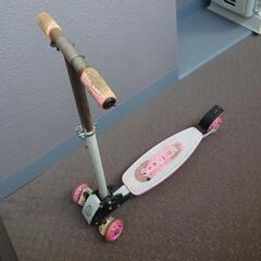 3輪キックボード　SCOOTER 白ピンクの画像