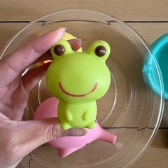 お風呂で遊べるオモチャの画像