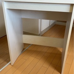 3/2処分します！コンパクトな机
