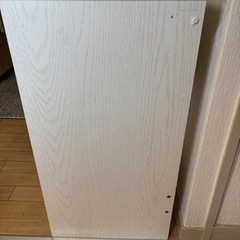3/2処分します！コンパクトな机の画像