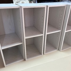 4つセットです。カラーボックス スリム2段の画像