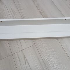 IKEAの壁に取り付けるスタンド