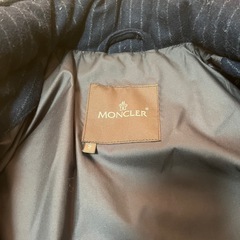 MONCLERメンズコートの画像