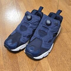 Reebok ポンプフューリーネイビー24cm