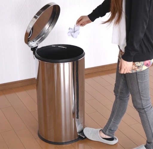 （新品未使用）ペダル式ダストボックス　40l ゴミ箱