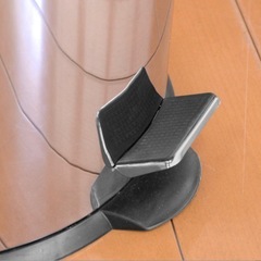 （新品未使用）ペダル式ダストボックス　40l ゴミ箱の画像