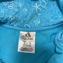 adidas ジャージの画像
