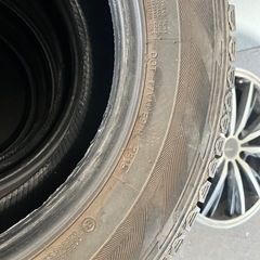 ハイエース　スタッドレス　195/80R15 105/107L キャラバン　商用タイヤ　LT　 の画像