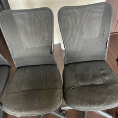 キャスター付きチェア✴︎５脚セットの画像