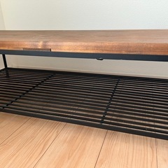 テレビボードの画像