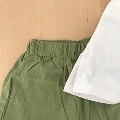 【新品未使用】2組　子供服　セットアップの画像