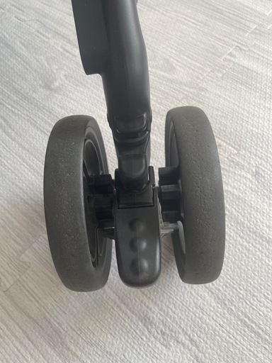 【値下げしました】アップリカ　ラクーナビッテクッション　アカチャンホンポ　