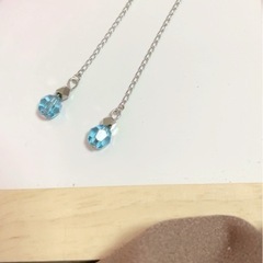 ピアスネックレスの5点セット『おまけ付き』の画像