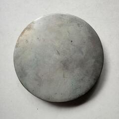 和鏡　銅鏡　鶴亀図　直径約12cm　厚み約1.5cmの画像