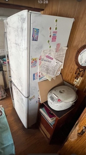 冷蔵庫　引き取ったら4千円　差し上げます。瑞穂区