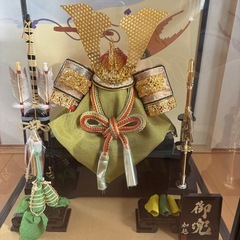五月人形（兜）　ガラスケース付き