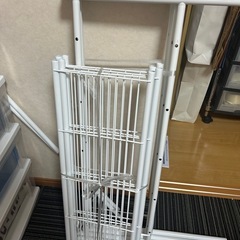 押入れ収納①　ハンガーラックの画像