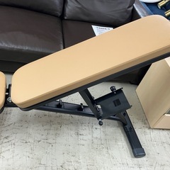ロ 2502-076 LEADING EDGE マルチポジションベンチ 座面角度3段階 ネジを引っ張ると調節できます。 汚れありの画像