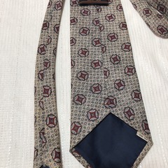 ピーアンドジェイP&J男性用 ネクタイ 中古 美品 シンプル 柄物ナロータイレギュラータイの画像