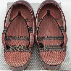 ss7265　防寒草履 23cm えんじ 冬草履 ぞうり 雨 雪 冬用 つま先カバー 柄付き 大人 レトロ オシャレ 和服 着物 和装小物 防寒草履 中古の画像
