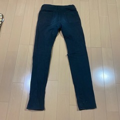 GU カスタムダメージジーンズ28インチ　の画像