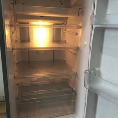 大型冷蔵庫の画像